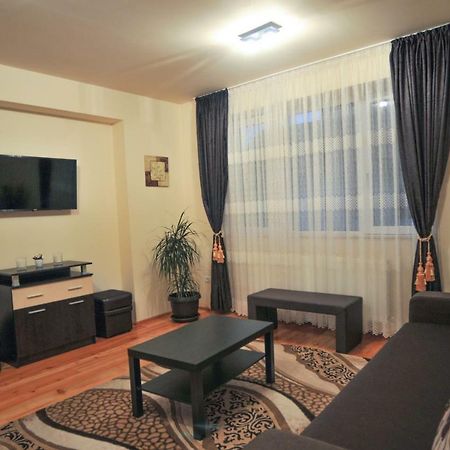 Appartamento Casa Di Luca Braşov Esterno foto