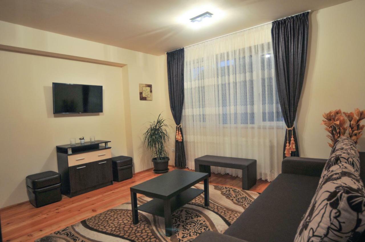 Appartamento Casa Di Luca Braşov Esterno foto