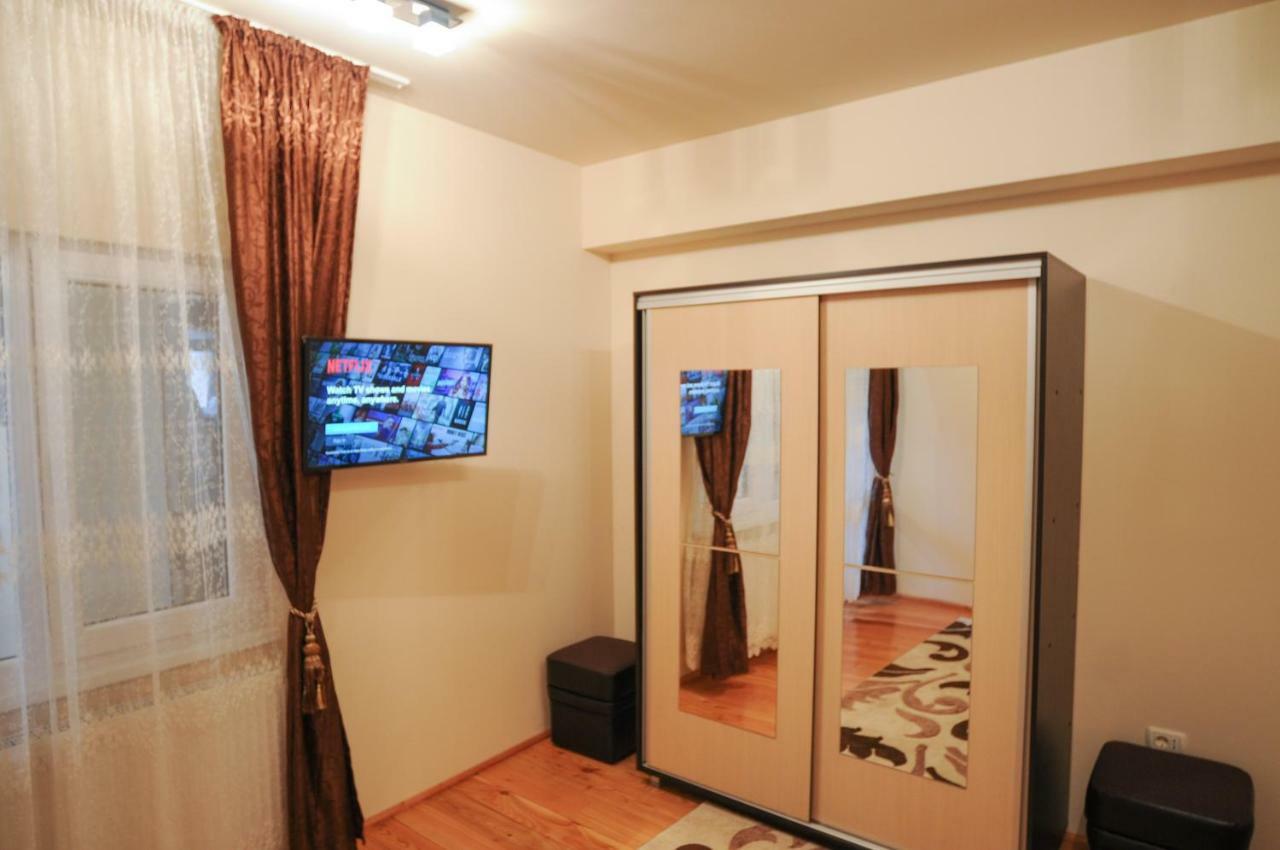 Appartamento Casa Di Luca Braşov Esterno foto